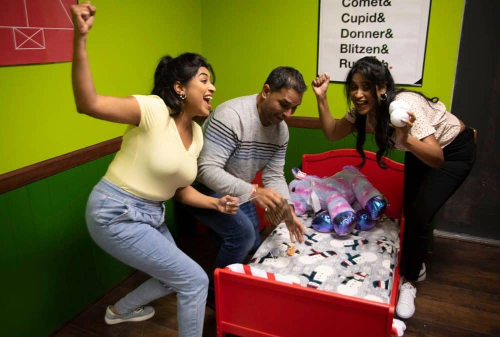 11 Best Team Building Activities in Houston: Escape Rooms, Parks & More
